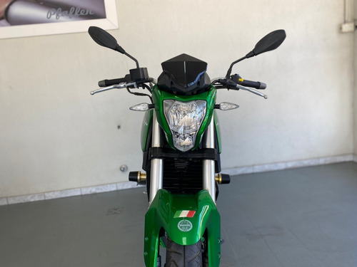 Imagen 3 de 19 de Benelli Tnt 25 2018 250cc