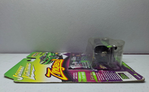 Johnny Lightning 1981 Chevy Silverado 10 Fleetside Zingers Violeta Oscuro (Usado)