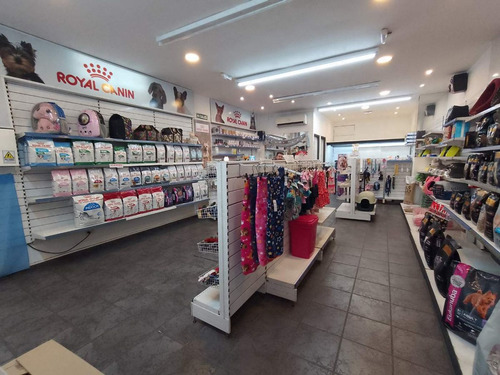 Venta De Amplio Local Comercial San Nicolás Caba