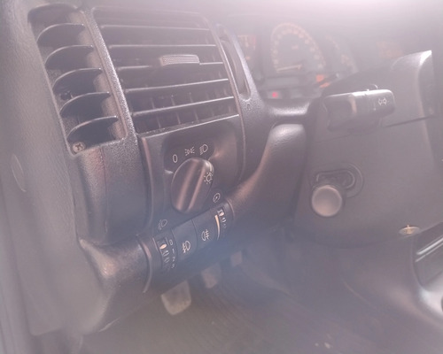 Chevrolet Vectra 2.2 MPFI GLS 8V GASOLINA 4P MANUAL