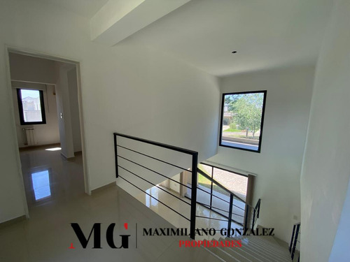 Casa En Venta, 5 Ambientes - Los Naranjos, Esteban Echeverría