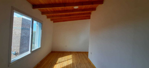Imagen 4 de 9 de Duplex, Vende O Permuta En Balneario Reta