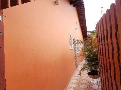 Imagem 6 de 12 de Ótima Casa Em Mongaguá Com Piscina E Quintal - 8212 Npc