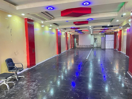 Local Comercial De 310 M2 Con Excelente Ubicación Y Flujo