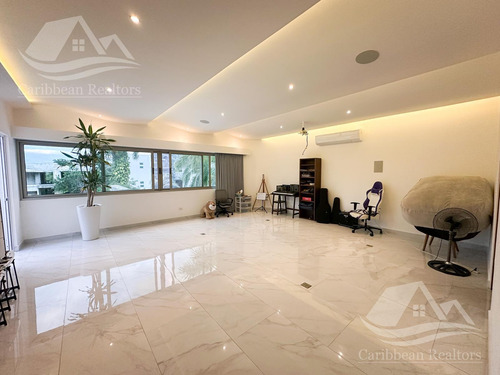 Casa En Venta En Lagos Del Sol Cancun