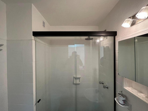 Imagen 11 de 12 de Departamento De 1 Dormitorio Con Balcón Y Cocina Separada En Lourdes
