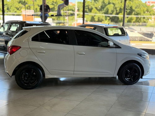 Chevrolet Onix HATCH LT 1.4 8V FlexPower 5p Mec.