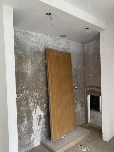 Departamento Venta 2 Ambientes De Pozo Con Balcón Al Frente En Colegiales A 50 M Av. Lacroze.
