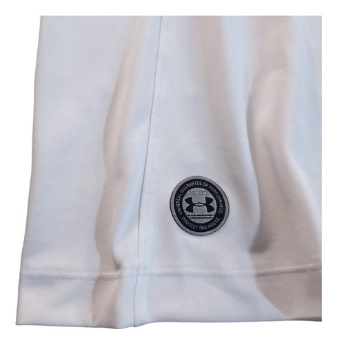 Camiseta Local Colo Colo 2016, #7 Paredes, Under Armour, M (Usado)