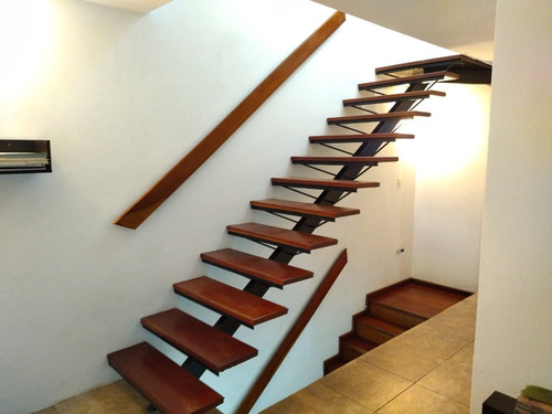 Imagen 16 de 26 de Townhouse Remodelado En Nueva Casarapa
