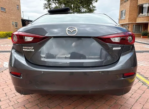 Mazda 3 2.0 Prime