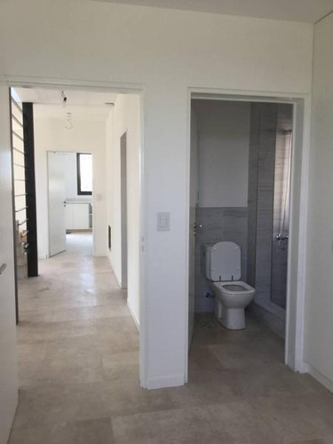 Imagen 8 de 30 de Casa En Construcción De Muy Buen Diseño Y Calidad Constructiva!!! En Venta Con Renta!
