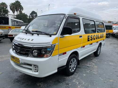 Jinbei Topic Escolar 2013 2.0 4p 16 Lugares