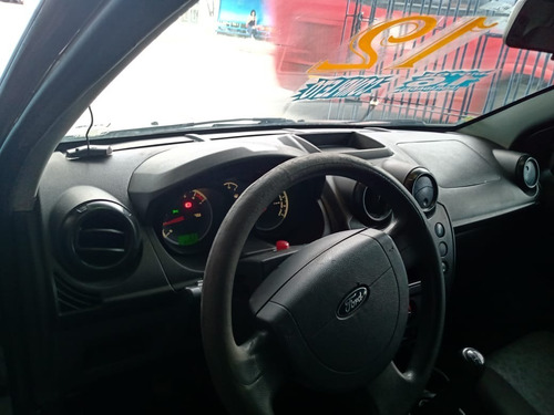 Ford Fiesta Sedan 1.6 Fly Flex 4p