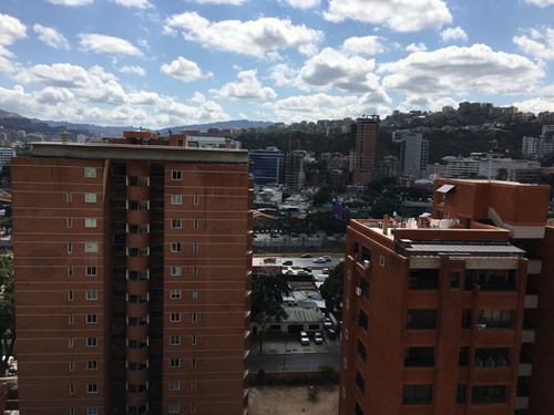 Imagen 7 de 12 de Alquilo Apto 150mt2 3h+s/2b+s/2p El Rosal 3674
