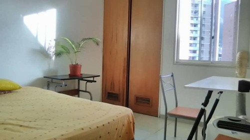 Imagen 11 de 14 de Moderno Apartamento Tipo Duplex Con Bella Vista Al Avila