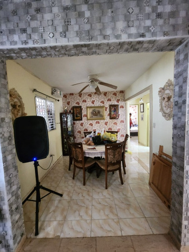 Exclusiva Casa En Venta En Roalva Ii, Hato Nuevo Manoguayabo.