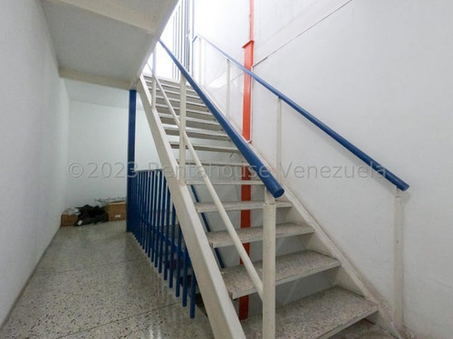 %# Edificio En Venta Con Grandes Oportunidades Para Invertir Al Centro- Este De Barquisimeto #$% Kenlimar Nieto 24-4370 &%$#