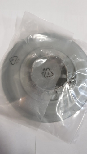 Imagen 2 de 2 de Tapa Centro De Llanta Vw Bora Golf Avus Original