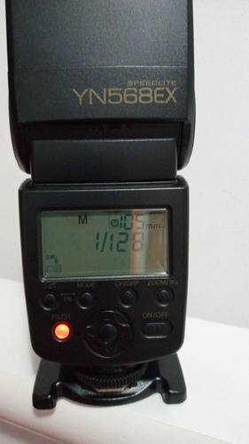 Flash Speedlite Yongnuo Yn-568ex Para Nikon Muito Novo (Usado)
