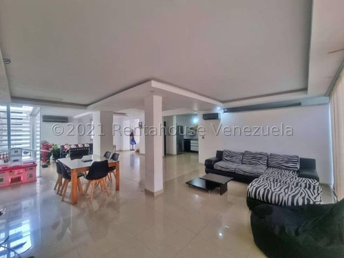  Sp*  Hermosa Casa De 2 Niveles En Venta. Ciudad Roca Barquisimeto  Lara, Venezuela, Selena Pacheco/  4 Dormitorios  6 Baños  180 M² 
