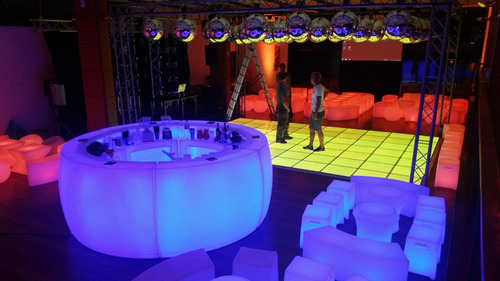 Imagen 4 de 10 de Alquiler Muebles Led Luminosos Barras Pista De Baile Livings