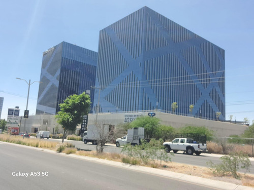 Oficina En Renta En Edificio Frente A Plaza Antea