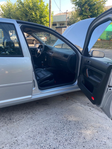 Volkswagen Bora 1.8 T Highline