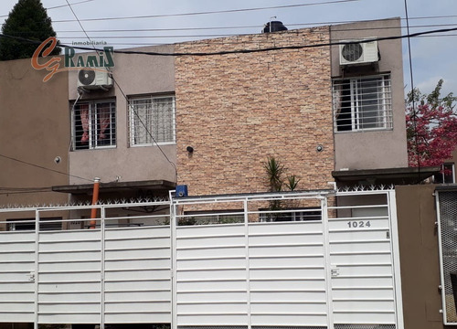 Imagen 1 de 11 de Casa Duplex En Venta Charruas 1000 Hurlingham