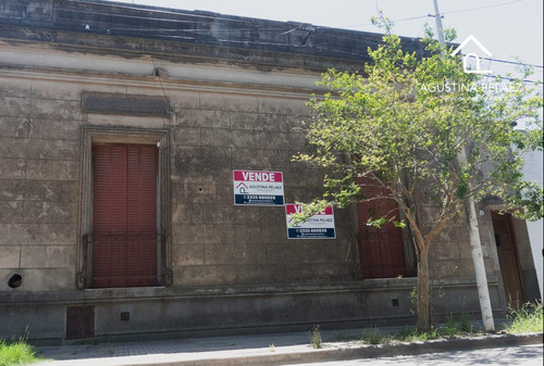 Casa En  San Andrés De Giles - Rivadavia Entre Suero Y Av. Scully 