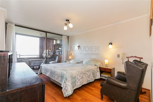 Imagen 12 de 23 de Departamento En Venta De 4 Dorm. En Providencia