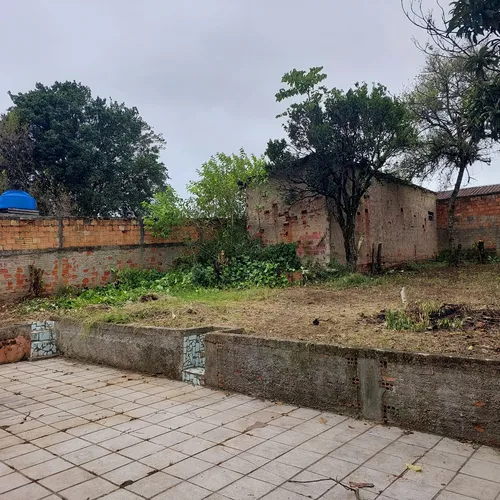 Terreno Com 560 M2 Com Casa Em Alvenaria