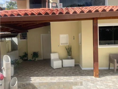 Casa Lomas Del Club Hipico