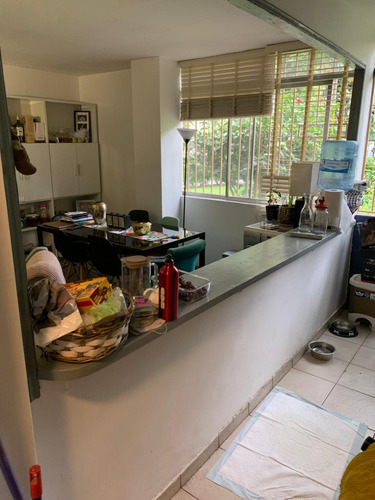 Arriendo Departamento Primer Piso 2d 1b En Antonio Varas