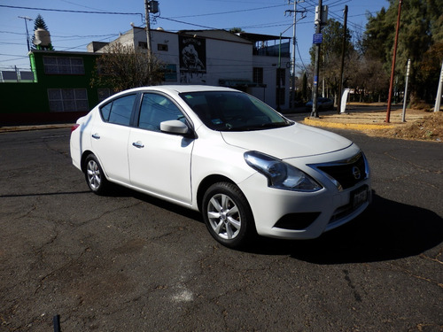 Imagen 6 de 15 de Nissan Versa 2019