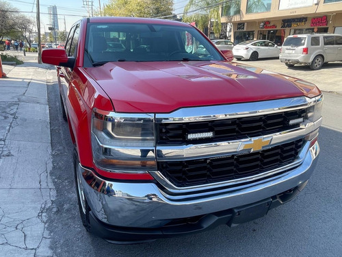 Chevrolet Silverado 5.4 2500 Doble Cabina Ls 4x2 At