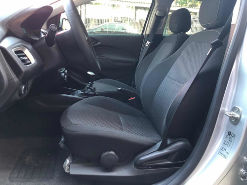 Imagem 10 de 11 de Chevrolet Onix 2018 1.0 Lt 5p