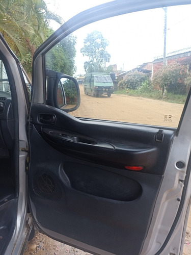 Imagen 16 de 25 de Jac Refine M1 2.8 Diésel Minivan