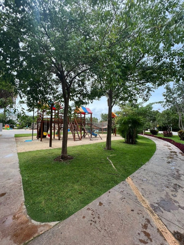 Venta De Casa Kuxtal Con Acabados De Lujo En Residencial Aqua