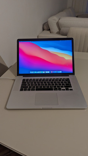 Macbook 2014 I7, 16gb Ram 250 Disco