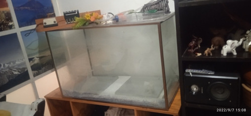 Vendo Acuario Grande De 160 Litros De Agua (Usado)