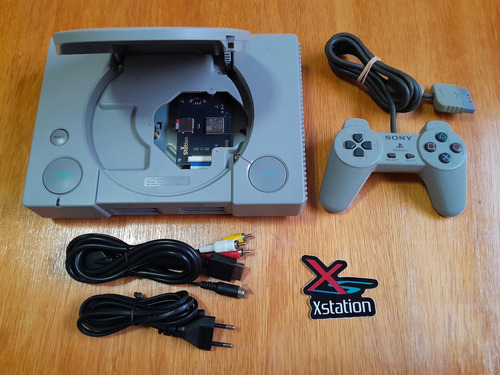 Playstation 1 Fat + Xstation Ode + Controle Original Cinza