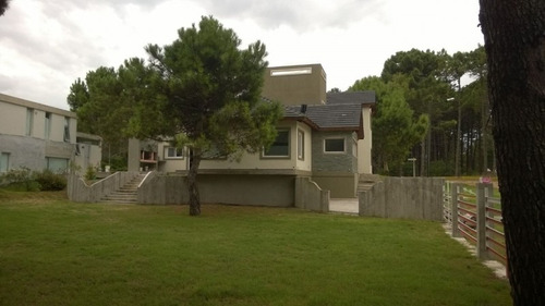 Vendo Casa En Pinamar Calle Calandria Y Shaw