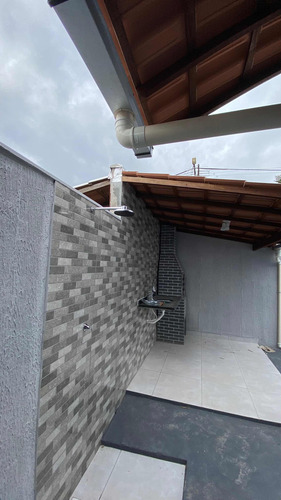 Casa 2 Quartos Ótima Localização