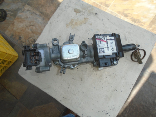 Imagen 2 de 4 de Vendo Switch Con Llave De Suzuki Celerio 2017, # 37019m76m42
