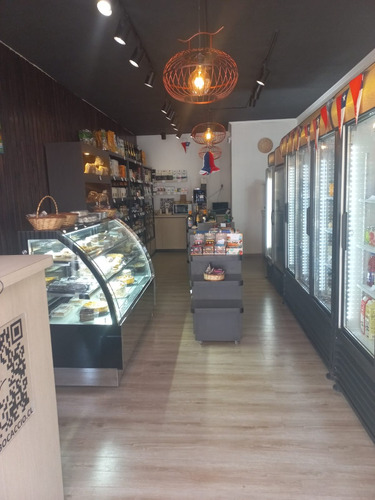 Derecho A Llaves Minimarket Café Al Paso
