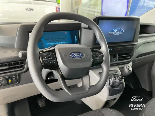 Ford Transit Custom Van Larga