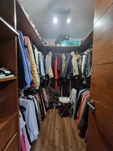 Departamento En Venta De 4 Dorm. En Las Condes
