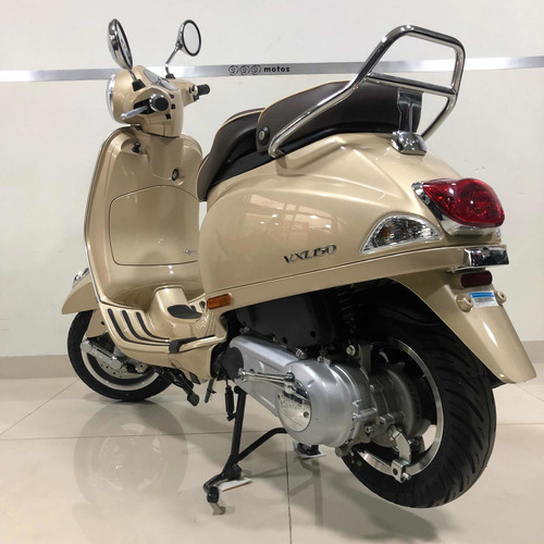 Imagen 4 de 15 de Piaggio Vespa Elegante 150 0 Km Scooter Retro Ahora 12 18