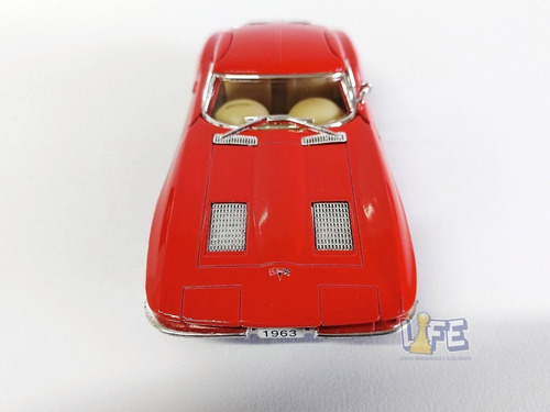 Miniatura Corvette Sting Ray 1963 Escala 1:36 Kinsmart Cor Vermelho